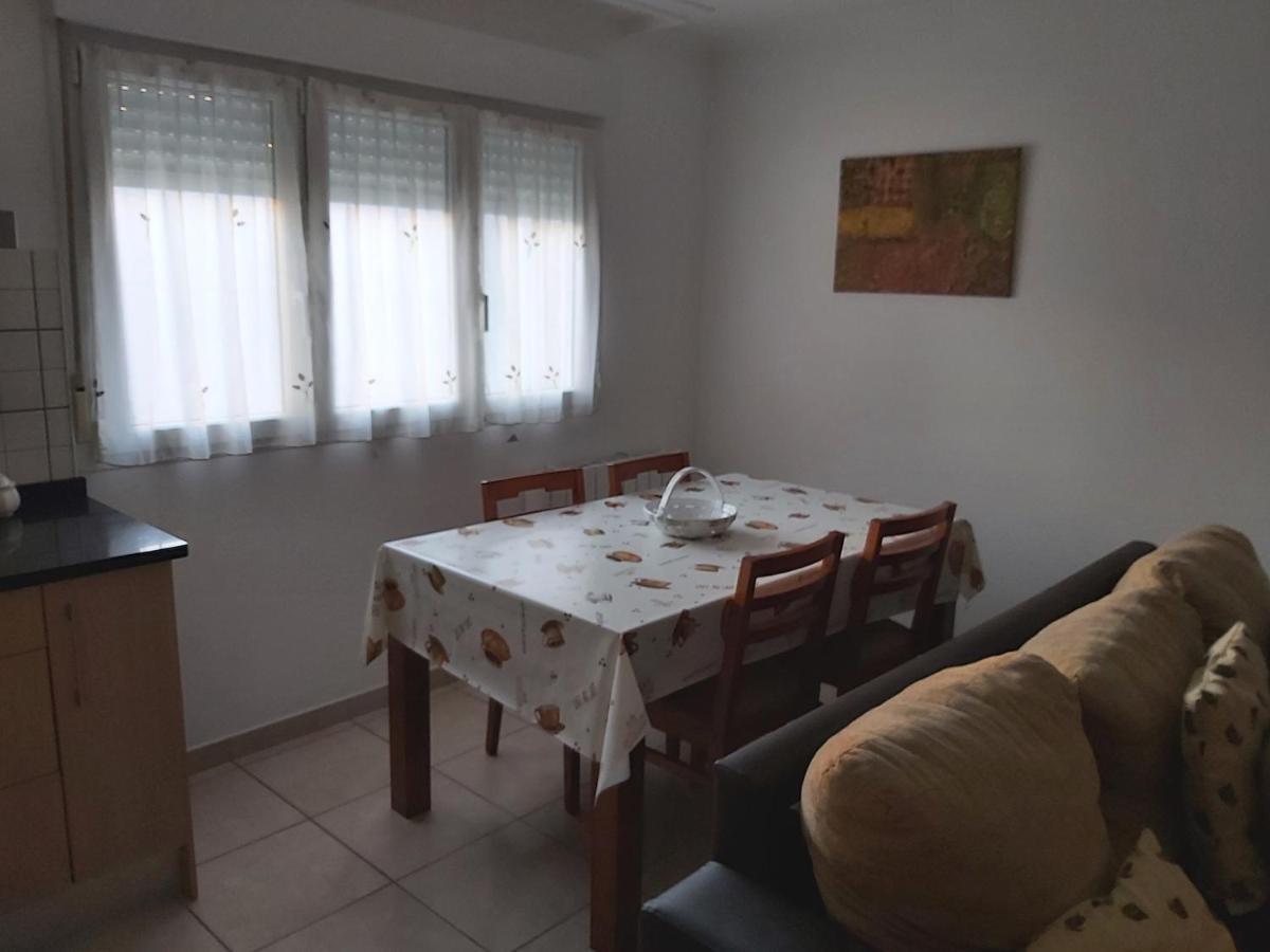 شقة Apartamento En Zona Costera, Muy Cerquita De La Playa بوبرا دو كارامينيال المظهر الخارجي الصورة